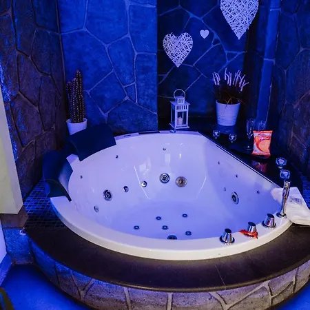 بيت ضيافة Th Luxury جيارديني ناكسوس